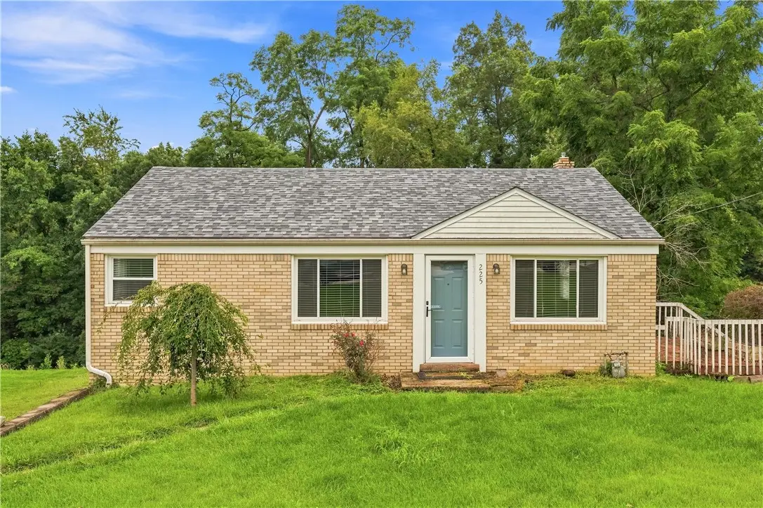 225 Coral Dr, Pittsburgh, PA 15241 - #1