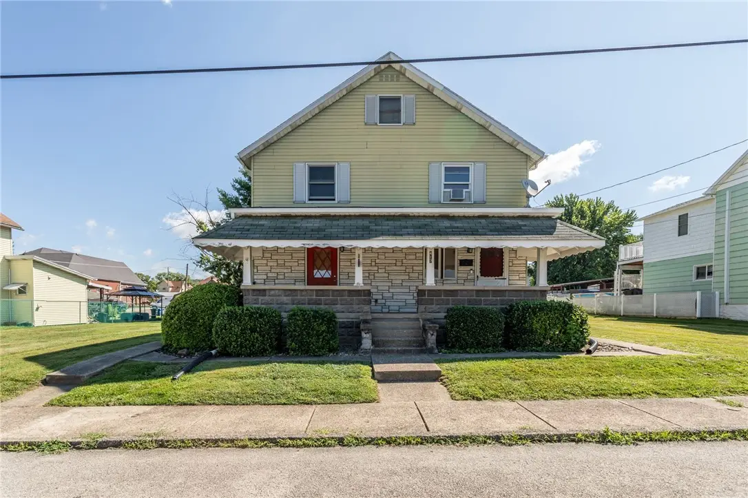 417 Vine St, Connellsville, PA 15425 - #1