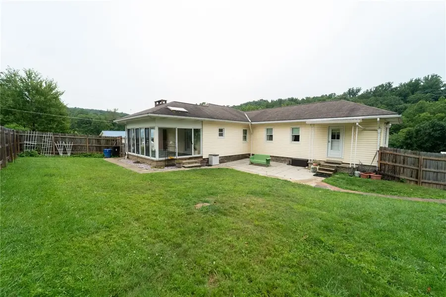 1008 Broad Street, Connellsville, PA 15425 - #3