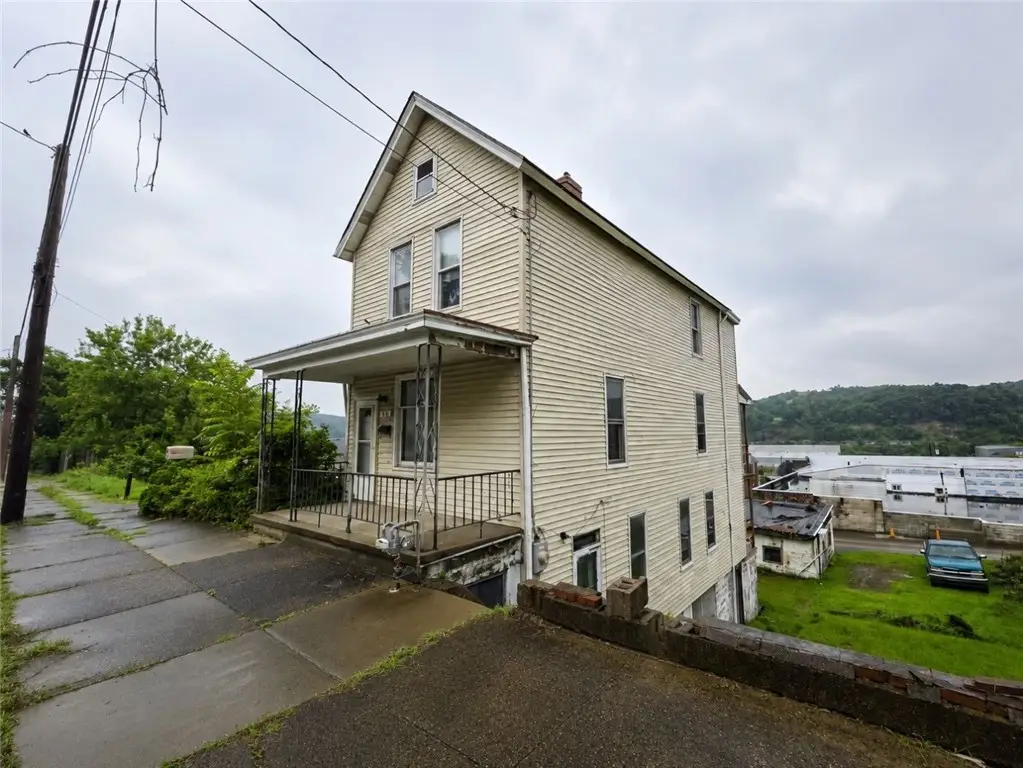214 Thompson Ave, Donora, PA 15033 - #1