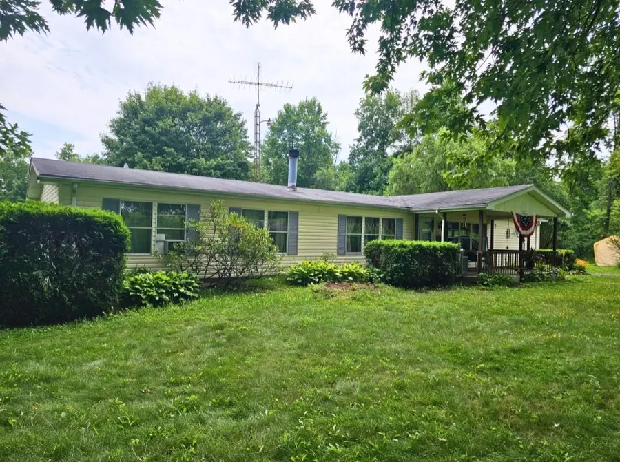 673 Pulaski Mercer Rd, Mercer, PA 16137 - #2