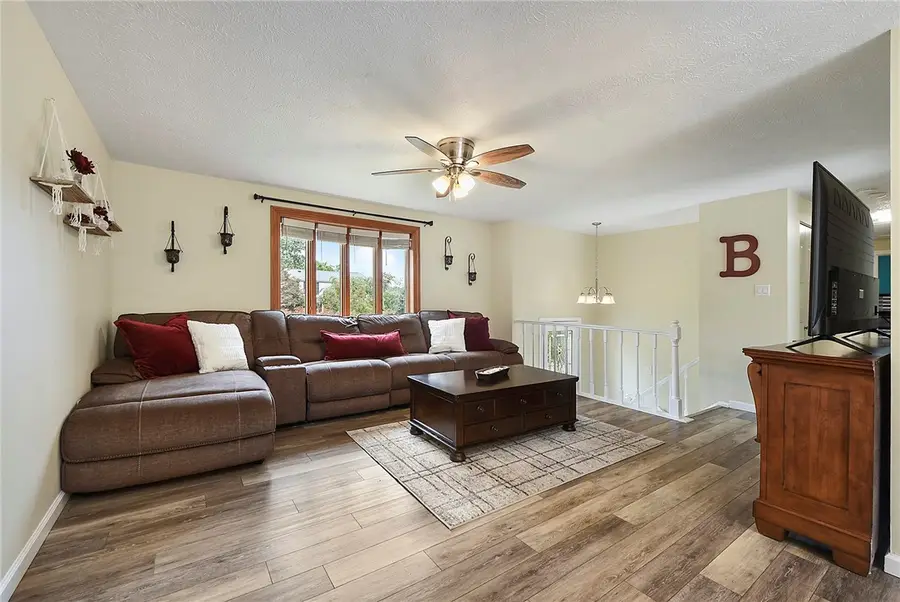 171 Sylvania Dr, Pittsburgh, PA 15236 - #3