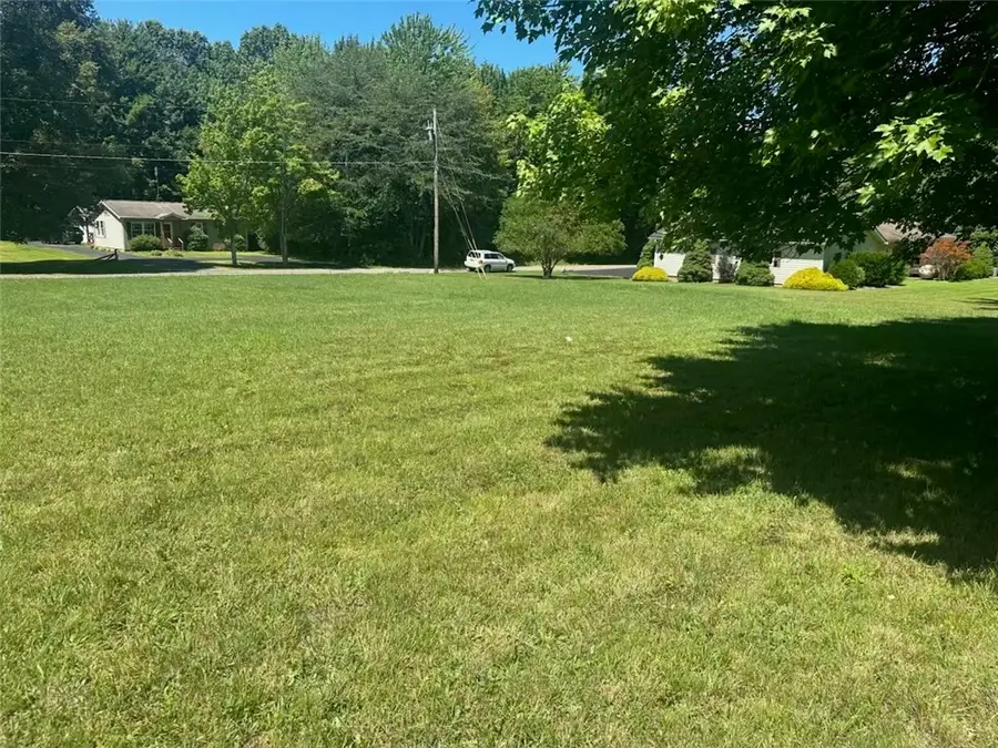 000 Meade Pl, Jamestown, PA 16134 - #2