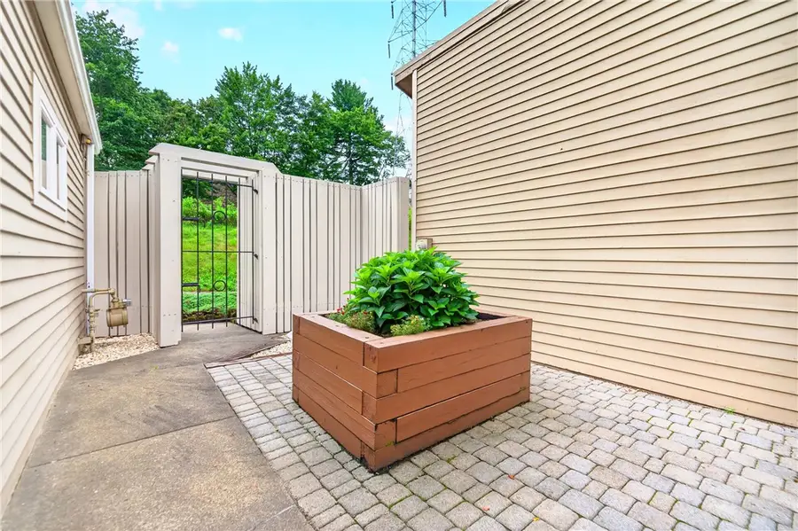 313 Vista Drive, Unity Township, PA 15601 - #3