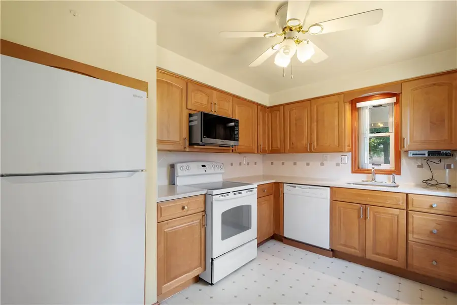 6347 Crestview Dr, South Park, PA 15129 - #3