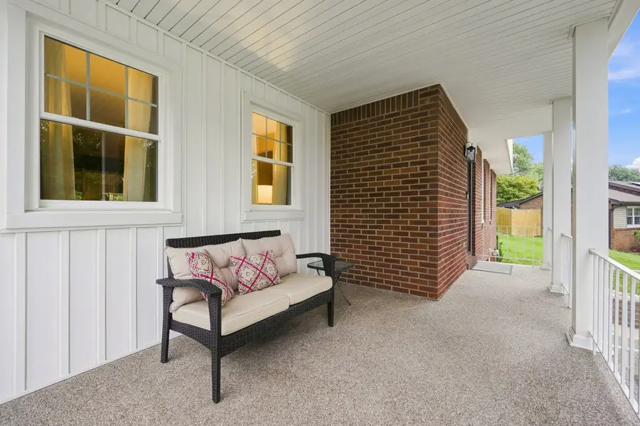 104 Oxbridge Drive, Coraopolis, PA 15108 - #3