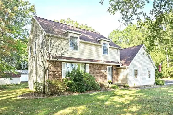 4302 Mitchell Rd, New Castle, PA 16105