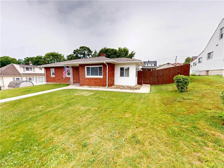 104 W Rockenstein Ave, Butler, PA 16001 - #2