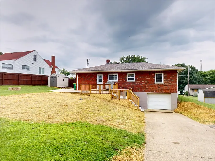 104 W Rockenstein Ave, Butler, PA 16001 - #3