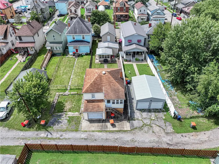 1912 4th Ave, Beaver Falls, PA 15010 - #3