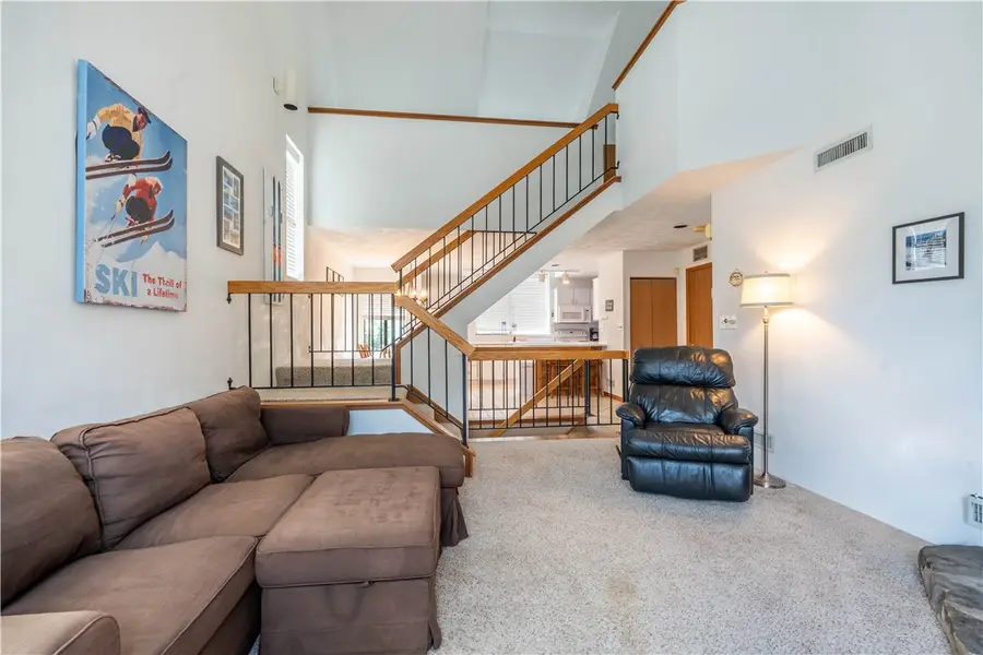 8036 Meadowridge Dr, Champion, PA 15622 - #3