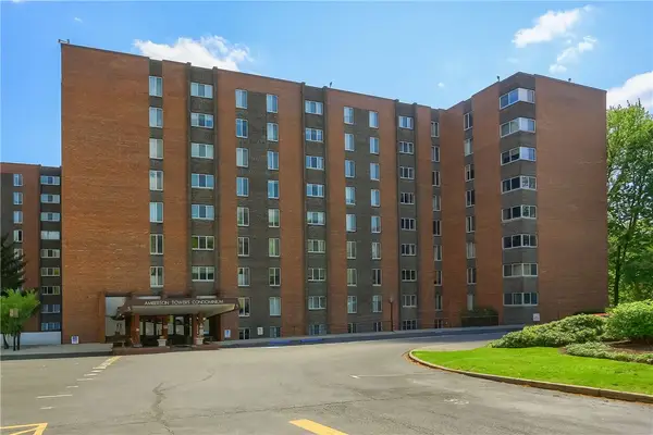 5 Bayard Rd #412, Pittsburgh, PA 15213