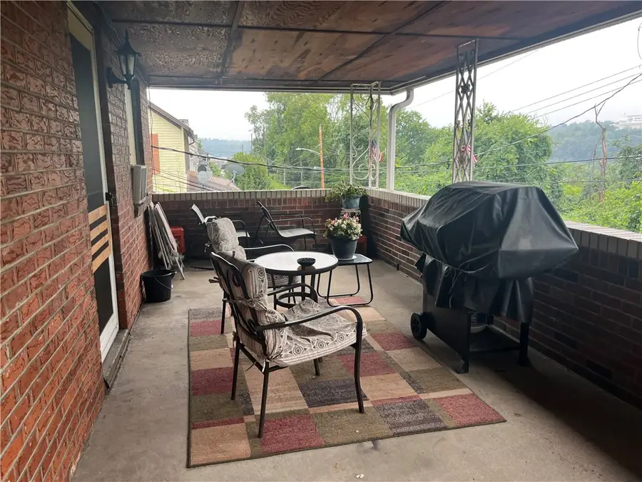 19 Erie Ave, Glassport, PA 15045 - #2