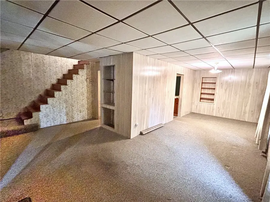 174 Douglas St, Commodore, PA 15729 - #2
