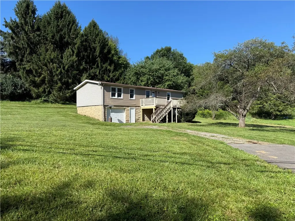 1285 Old Pulaski Rd, New Castle, PA 16105 - #1