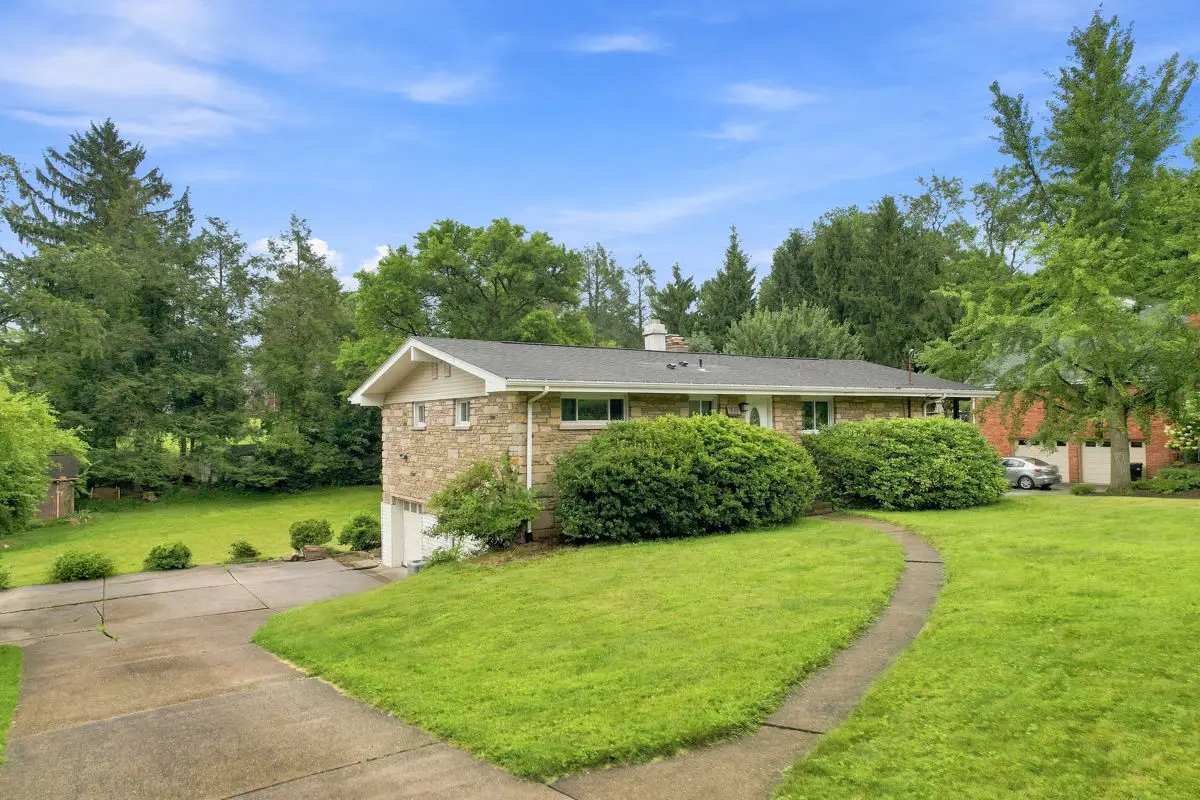 203 Key Garden Drive, Coraopolis, PA 15108 - #1