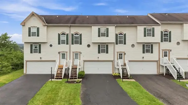 121 Scenic Hill Dr, Carnegie, PA 15106