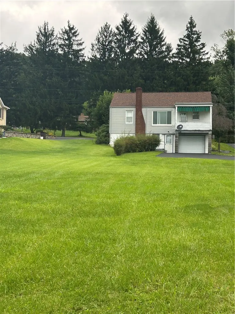 423 Arona Rd, New Stanton, PA 15672 - #3