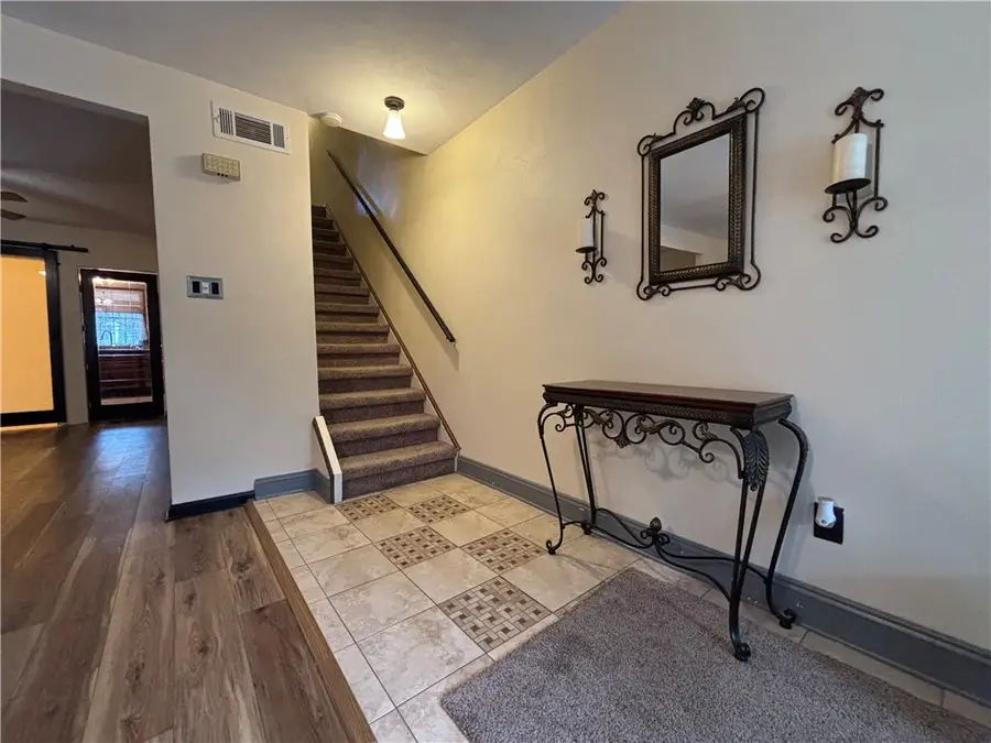 415 Agatha St, Pitcairn, PA 15140 - #2