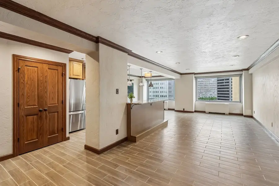 320 Ft Duquesne Boulevard #9N, Pittsburgh, PA 15222 - #2