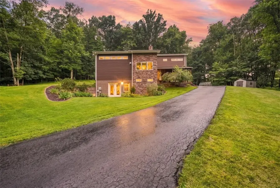 236 Hespenheide Rd, Mars, PA 16046 - #2
