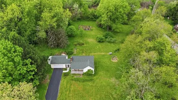 123 Wampum Rd, Wampum, PA 16157