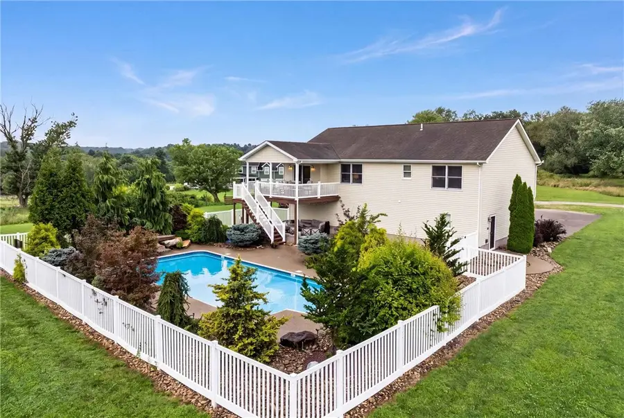 151 Rosewood Dr, Greensboro, PA 15338 - #3
