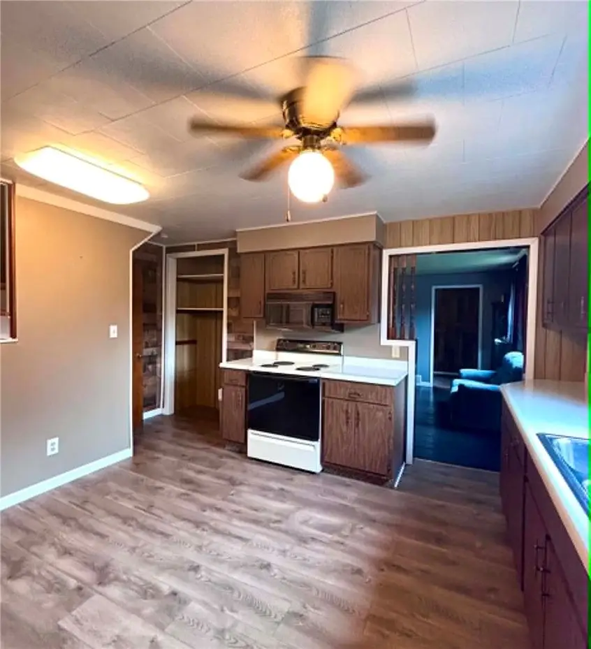 134 Grant St, Star Junction, PA 15473 - #3