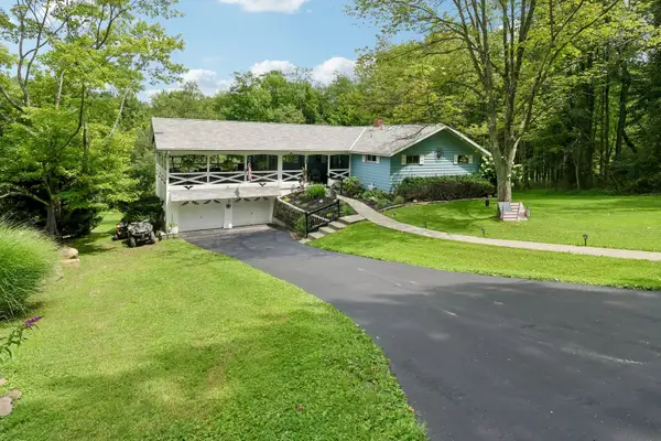 233 Stoup Road, Mars, PA 16046