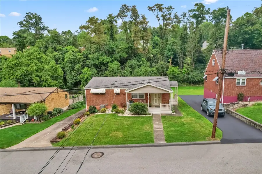 246 Northmont Dr, Verona, PA 15147 - #3