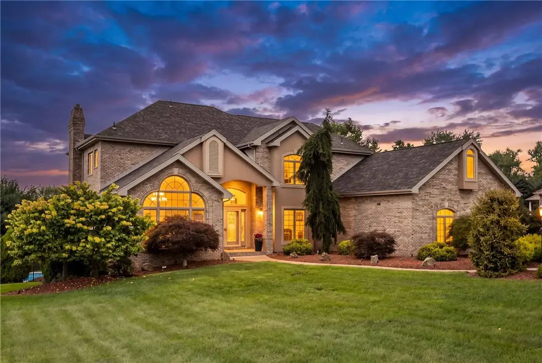 1002 Kings Ct, Trafford, PA 15085 - #1