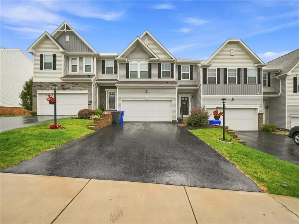 2503 Canterbury Dr, Imperial, PA 15126 - #1