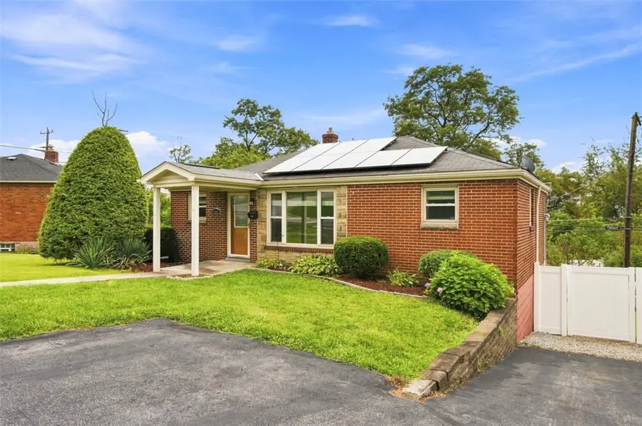 109 Livingston Rd, West Mifflin, PA 15122 - #3