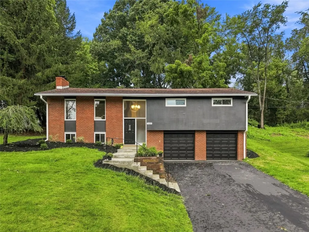 125 Sherwood Dr, Canonsburg, PA 15317 - #1