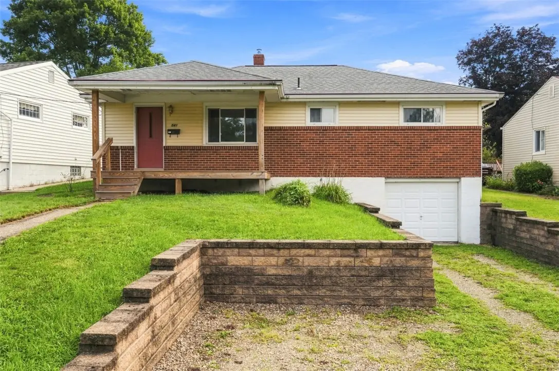 541 Arizona Dr, Lower Burrell, PA 15068 - #1