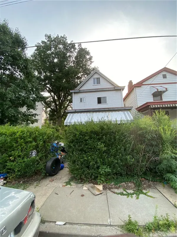 1630 Leolyn St, Pittsburgh, PA 15210