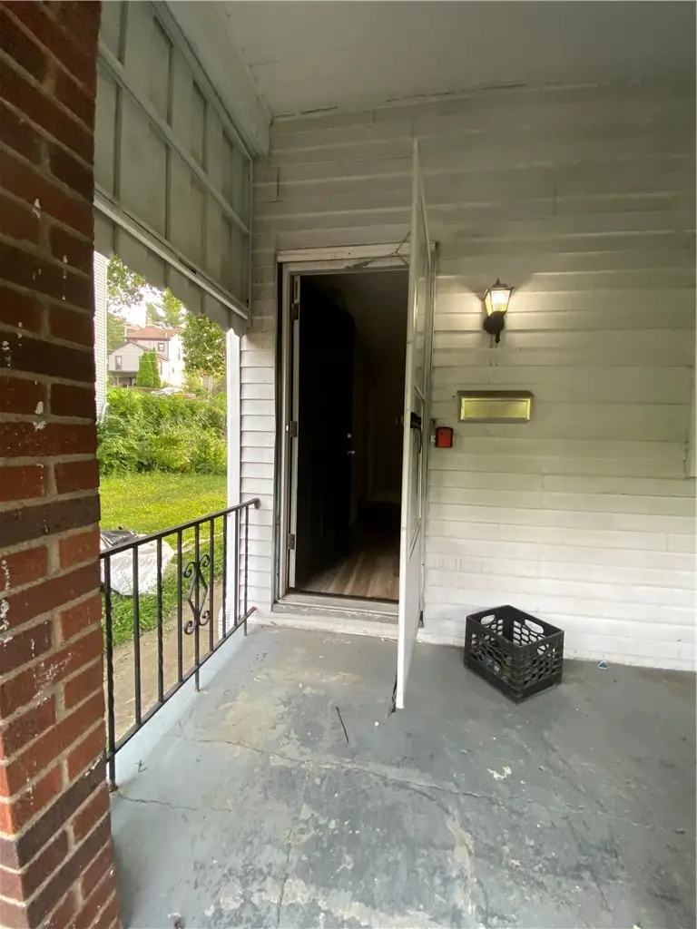 1630 Leolyn St, Pittsburgh, PA 15210 - #2