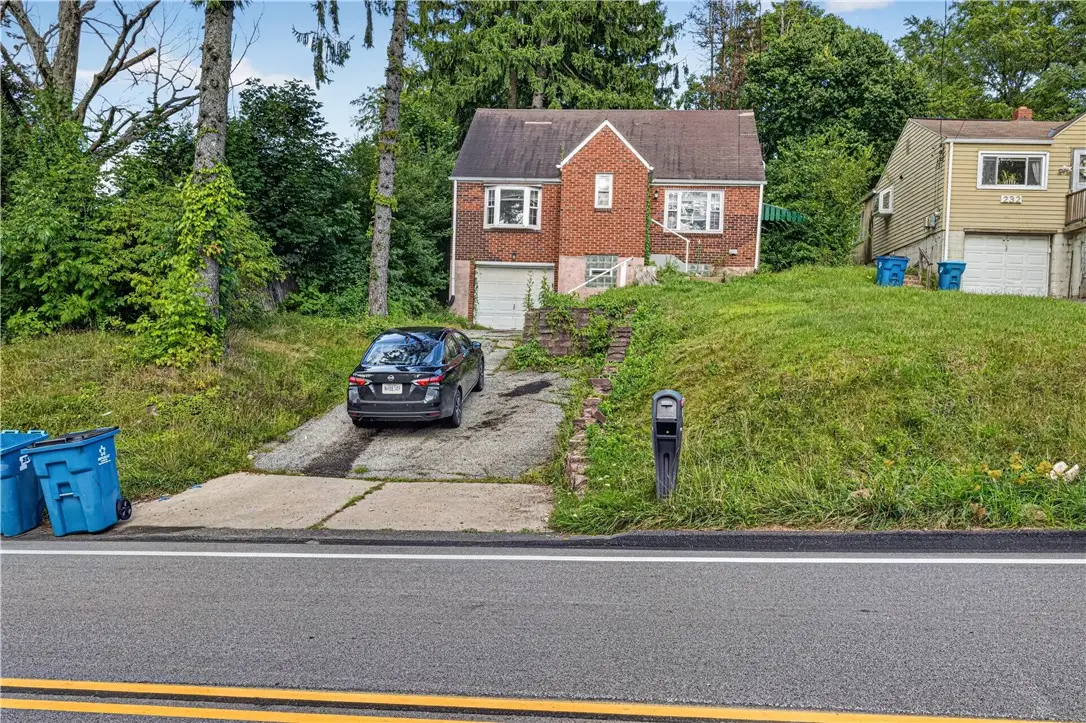 236 Hulton Rd, Verona, PA 15147 - #1