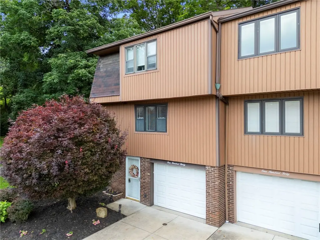 130 Freedom Dr N, Bridgeville, PA 15017 - #1