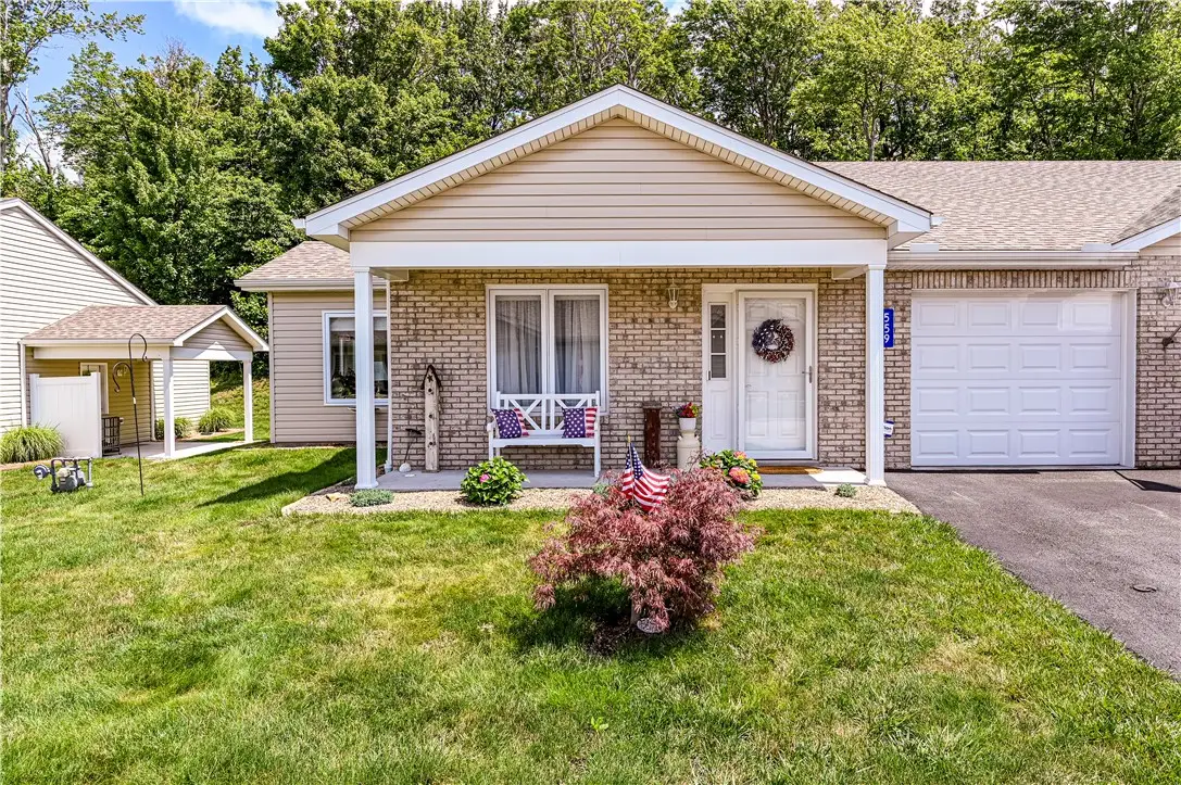 559 Sunview Cir, Latrobe, PA 15650 - #1