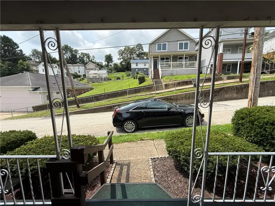 808 Meadow Ave, Charleroi, PA 15022 - #3