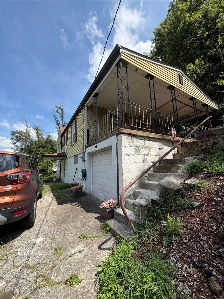1504 Schweitzer Rd, Greenock, PA 15135 - #2
