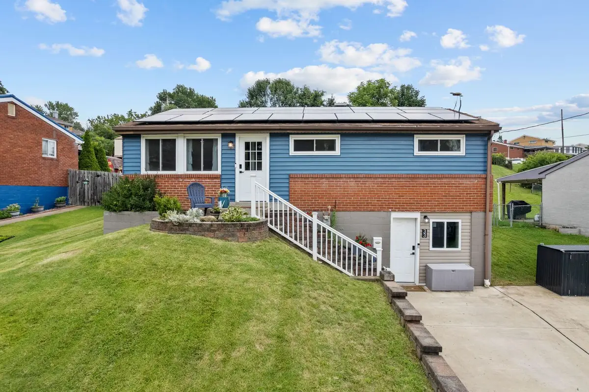 33 Claireview Dr, Carnegie, PA 15106 - #1