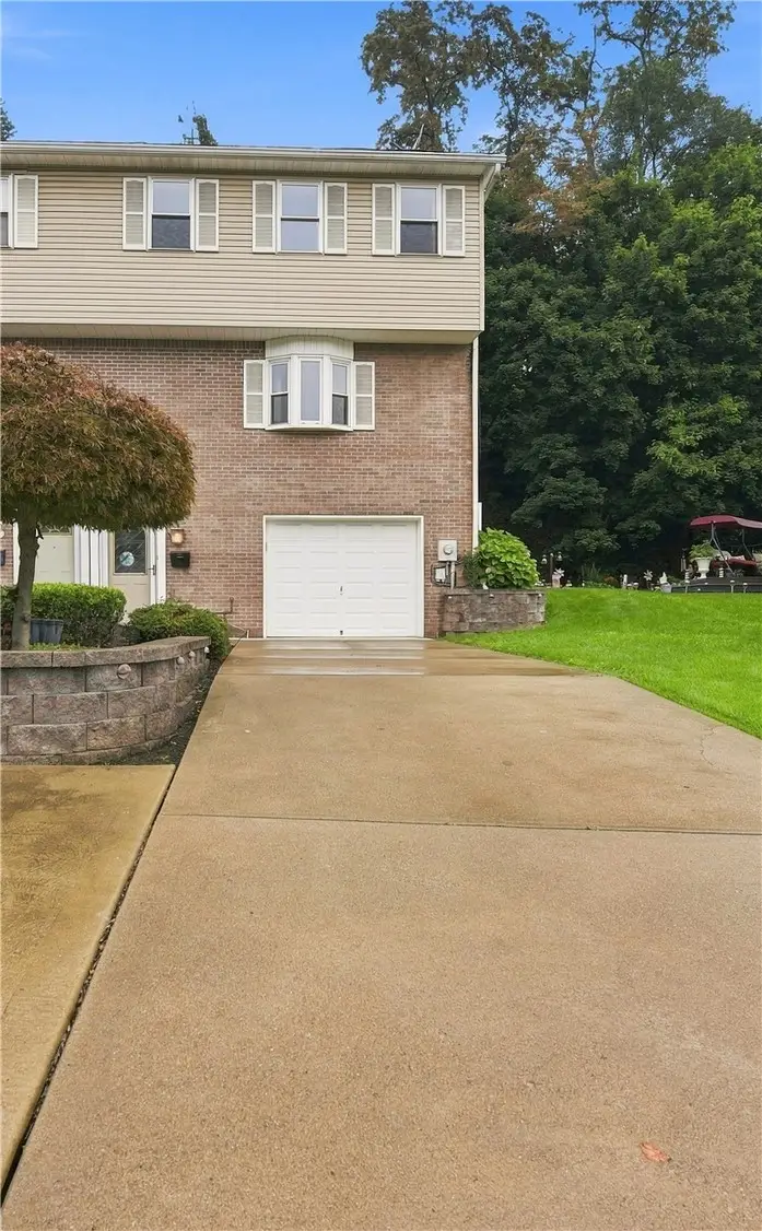 331 Clavale Dr, North Versailles, PA 15137 - #1