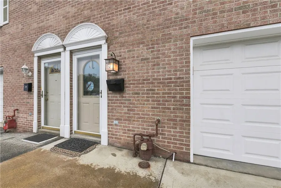 331 Clavale Dr, North Versailles, PA 15137 - #3