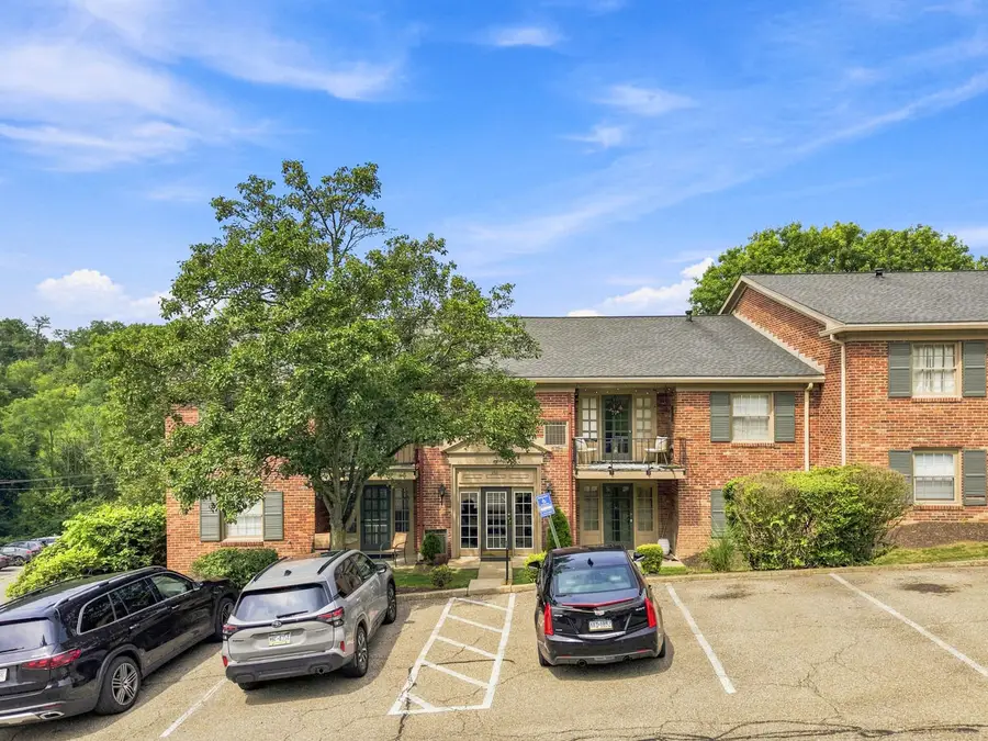 950 Margarite Drive #J, Pittsburgh, PA 15216 - #2