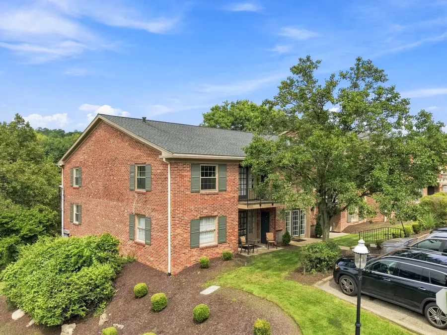 950 Margarite Drive #J, Pittsburgh, PA 15216 - #3