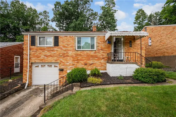 654 Perrilyn St, Pittsburgh, PA 15226