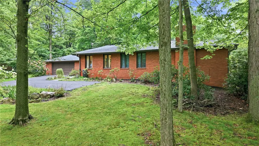 801 Koonce Rd., Hermitage, PA 16148 - #2