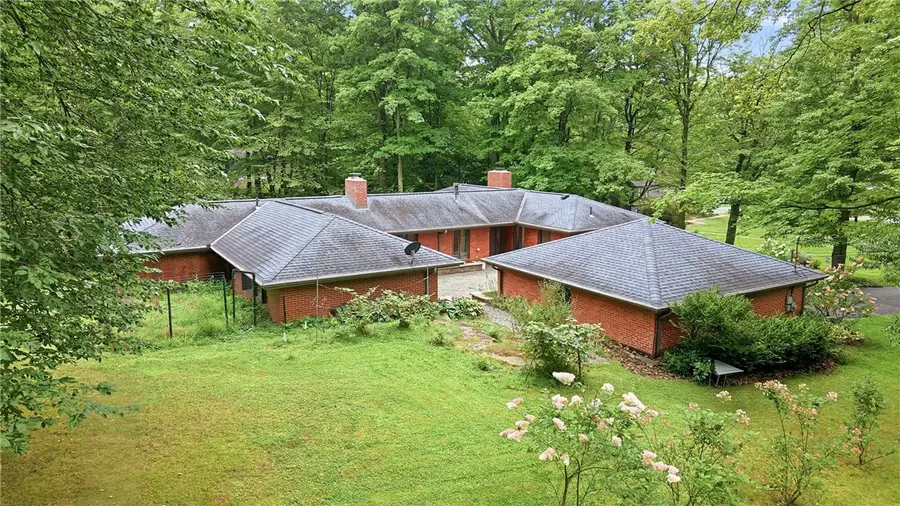 801 Koonce Rd., Hermitage, PA 16148 - #3